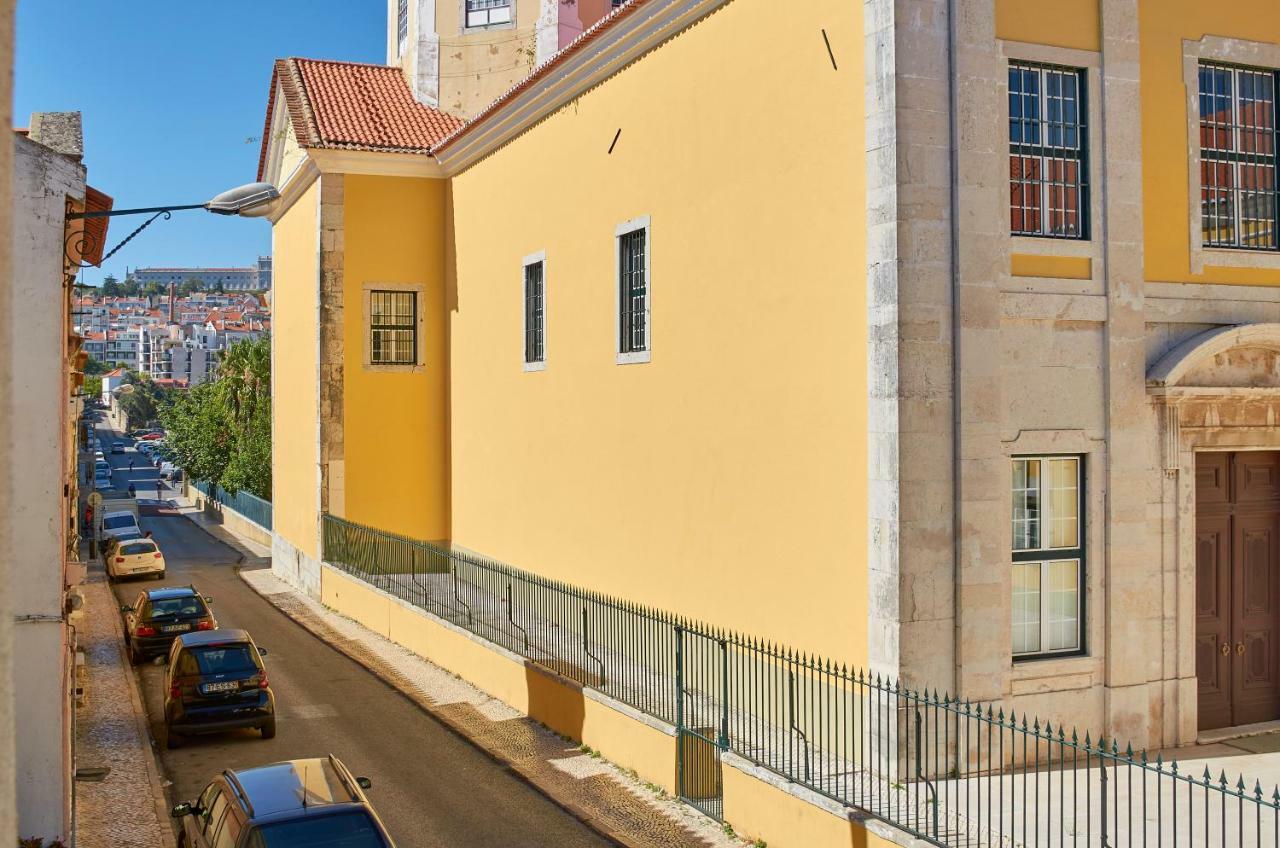 Charming Em Belém-books&canvas * Lisboa