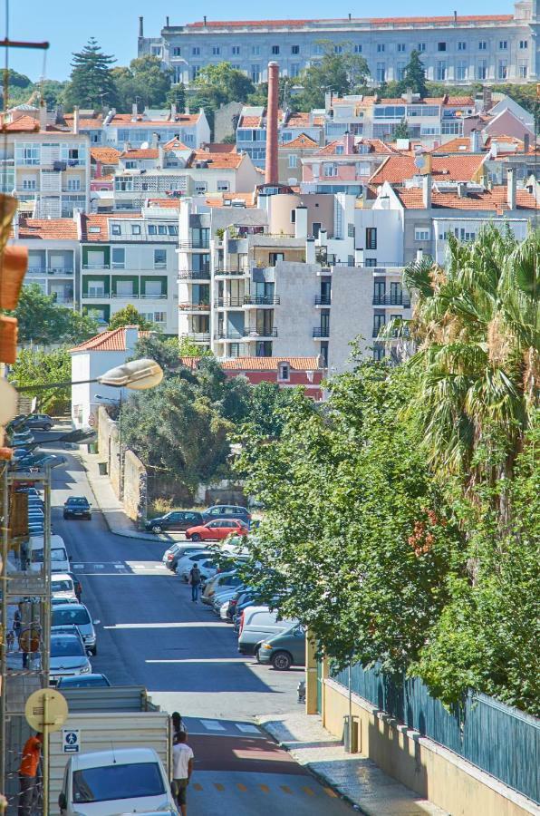 Apartment Charming Em Belem-books And Canvas Lisbon